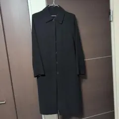 ブラックコートとドレスのセット