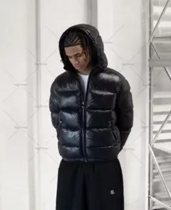 フード付きブラックダウンジャケットsupreme stussy