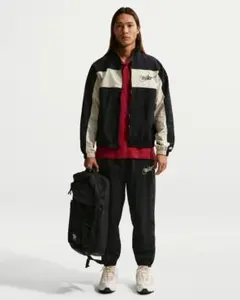 限定価格Nike最新ブラック ジョガーパンツ（黒） Sサイズ　Mサイズ