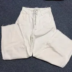 ホワイト ストレートジーンズ ハイウエスト