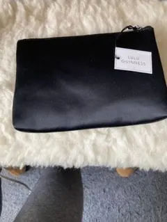 Lulu Guinness リップ刺繍ポーチのサムネイル