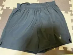 アシックス　グレー ショートパンツ Mサイズ