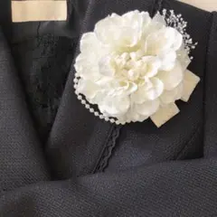 ホワイト　パール＆リボン　コサージュ　白　入学式　卒業　卒園　入園　ハンドメイド