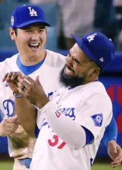 ドジャース　大谷翔平　仲の良い仲間たち 2枚口★061