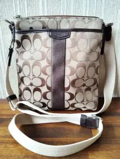 美品　COACH　コーチ　ショルダーバッグ　クロスボディバッグ　シグネチャー