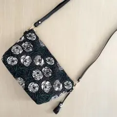 ミナペルホネン rosy navyショルダーバッグMB512-151