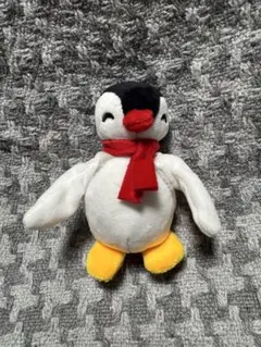 ピンガ 赤いマフラー ボールチェーン ぬいぐるみ マスコット ピングー