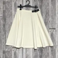 トゥービーシック　44 クリーム色 フレアスカート XL