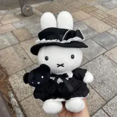 ゴシックミッフィーぬいぐるみ 原宿店限定 - メルカリ