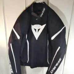 極美品】DAINESE ライディングジャケット 2シーズン 定価66000円