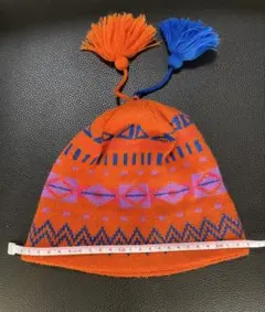 オレンジ 青 ポンポン ニット帽