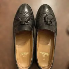 REGAL ブラックレザー ローファー タッセル付き
