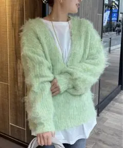 【momo様専用】Vネックシャギーニットプルオーバー