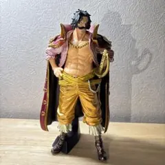 ワンピース ゴール・D・ロジャー フィギュアのサムネイル