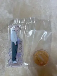 一番くじ　SEVENTEEN ディノ　アクリルスタンド