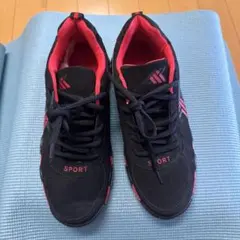 スニーカー黒/赤　エアクッション