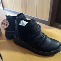 ブラック スリッポンブーツ 中サイズ