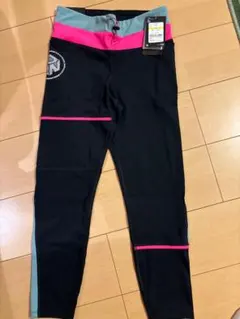レディースUNDER ARMOUR レギンス（未使用）