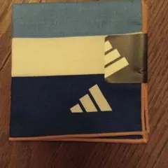 送料無料　日本製　adidas ハンカチ ブルー ホワイト　 オレンジのサムネイル