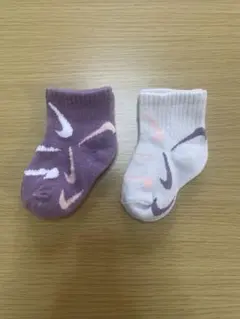 NIKE(ナイキ)／ベビー靴下／紫と白／2足セット