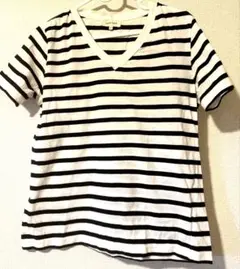 ボーダーシャツ　Vネック Tシャツ 半袖のサムネイル