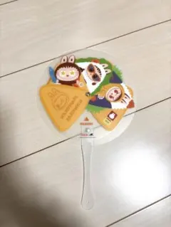 ラブブ　うちわ　非売品　ポップマート