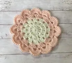 手編みマルチマット ポットマット 花瓶マット ハンドメイドかぎ針編み