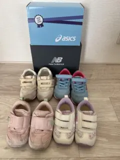 アシックス ニューバランス スニーカー
