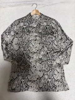 2026年最新】Equipment シルクの人気アイテム - メルカリ