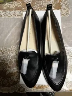 ブラックレザー ローファー 低ヒール