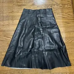 ASOS フェイクレザー プリーツスカート ブラックのサムネイル