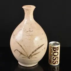 中国 磁州窯 白磁 掻落し 花文 扁壷 M R7387F - メルカリ