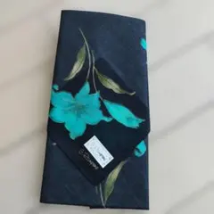 G.Rampone 花柄ハンカチ 黒とターコイズ