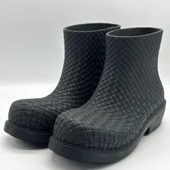 黒い編み込みラバーショートブーツ