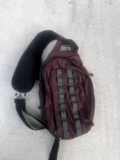 Coleman バーガンディ ショルダーバッグ