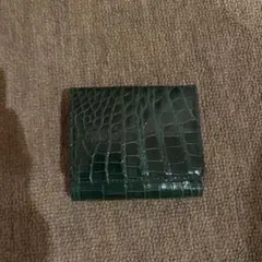 クアトロガッツクロコ型押し コンパクト財布 ライムグリーン - メルカリ