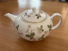 WEDGWOODワイルドストロベリー　ティーポット　Ｌサイズ