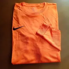 美品！Nike DRI-FIT オレンジ長袖インナーシャツ Ｍ