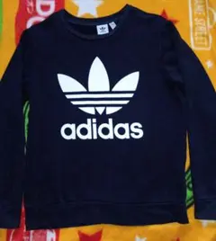 adidas originals レディーストレーナー　スウェット　ビッグロゴ