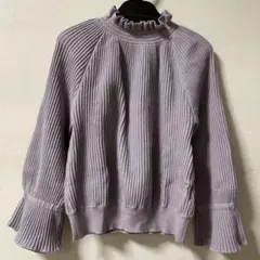 アウィエフ　パープル セーター38 Ｍサイズ