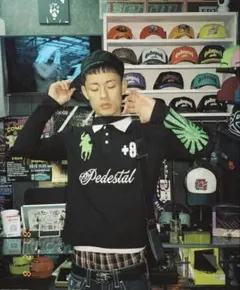 Pedestal dab dne brrrsos着用　polo ロンt s pedestal ポロシャツ dab着用 brrrsos Ssize - メルカリ