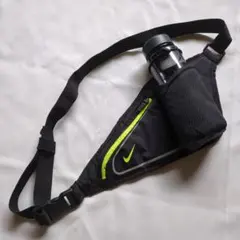 NIKE ナイキ コンパクト ショルダー バッグ ボディーバッグ