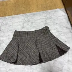 リズリサ　チェックミニスカート