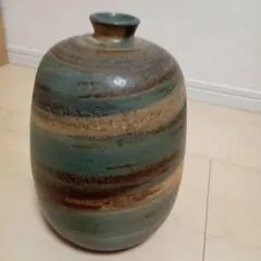 陶器製ストライプ花瓶