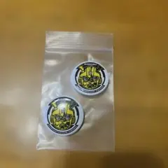 BUMBLEBEE 缶バッジ 2個セットのサムネイル