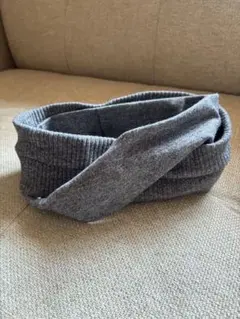 グレー ツイストデザイン ヘアバンド