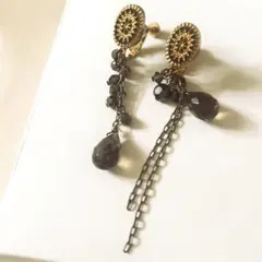 お値下げ！❤️ミハエルネグリン ピアス 黒 ゴールド❤️ - メルカリ