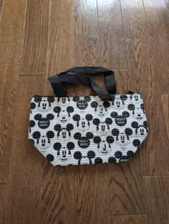 Item thumbnail for item 7f6a8dba-15c5-4428-957c-1e439eb7c7eb