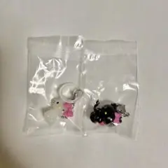 ハローキティ めじるしアクセサリー 2種 ガチャ