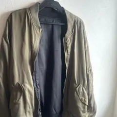 MA-1スタイル オリーブ色ジャケット　黒　リバーシブル